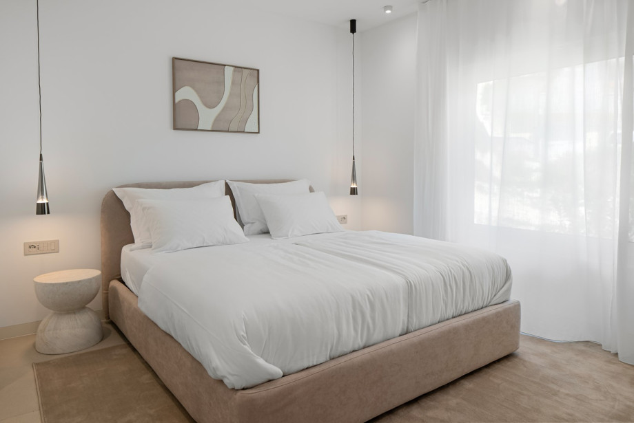 Schlafzimmer Nr. 3 mit Kingsize-Bett (180 x 200 cm)