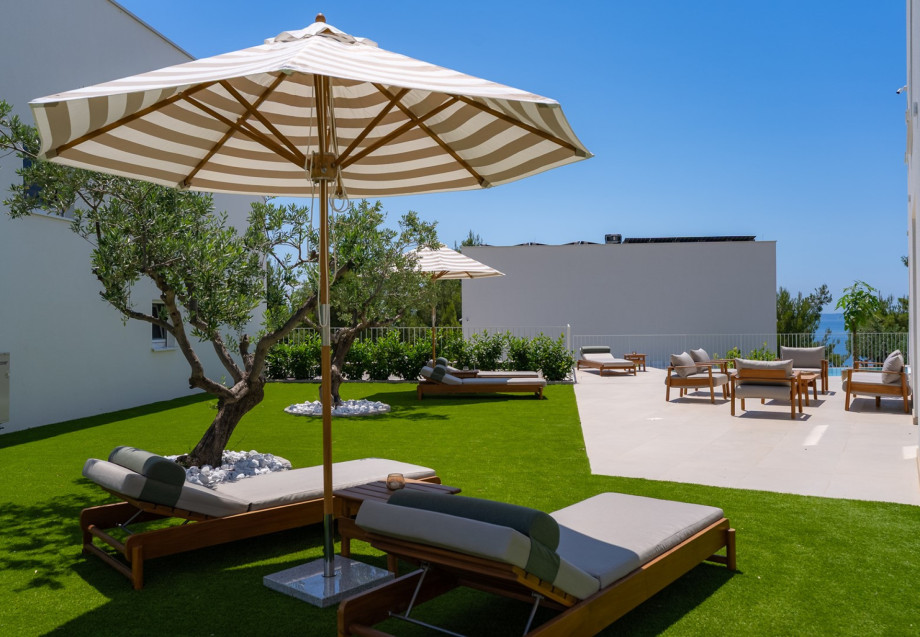 Villa A bietet die perfekte Balance zwischen Ruhe und Eleganz und garantiert jeden Komfort für eine wohlverdiente Auszeit