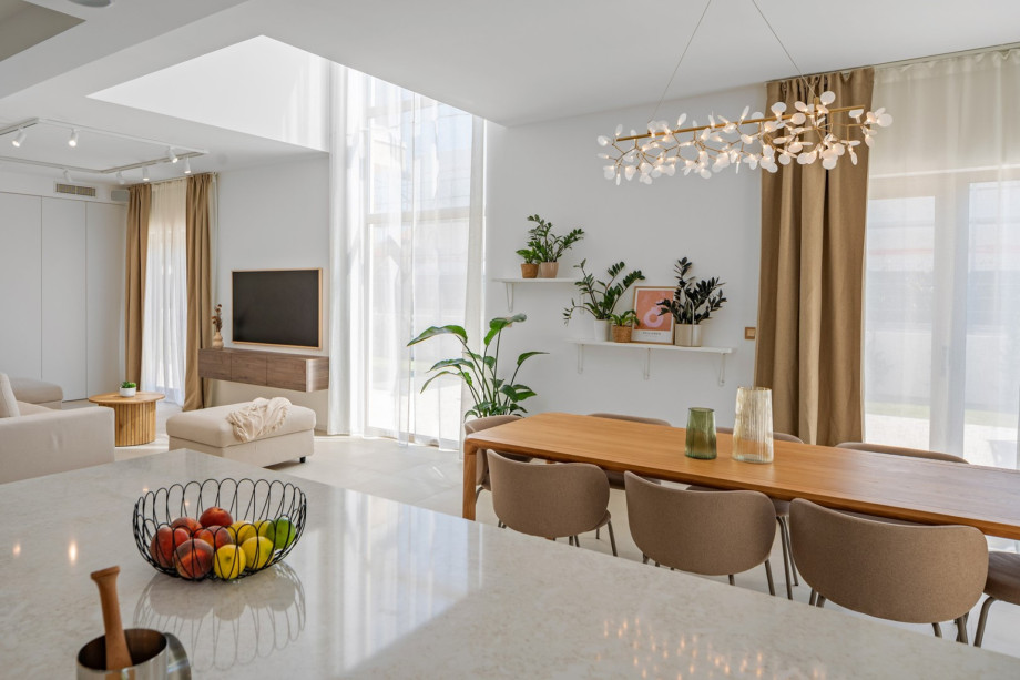 Simply perfect for a very relaxing and comfortable family or friend gathering