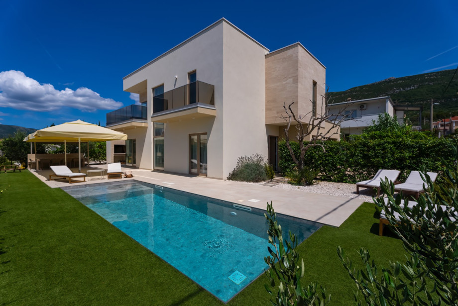 Here is a thorough layout of everything that is provided just for you, both indoors and out