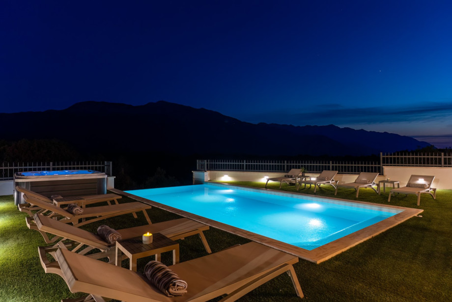 Villa Adrion Terra is a stunning new addition to our offer, nestled in the peaceful hinterland of Makarska.