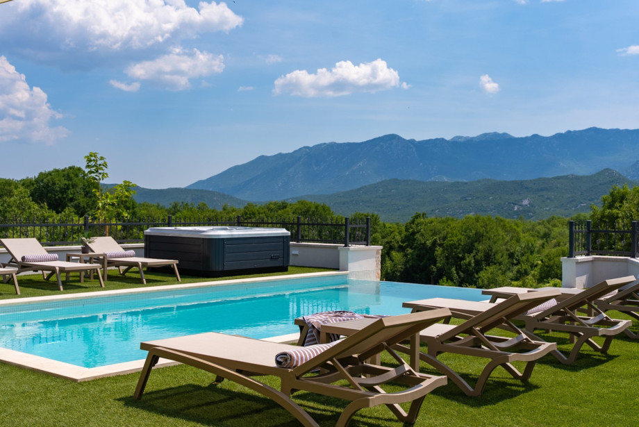 Villa Adrion Terra boasts a variety of outdoor facilities designed for relaxation and entertainment with views of the mountains and landscape