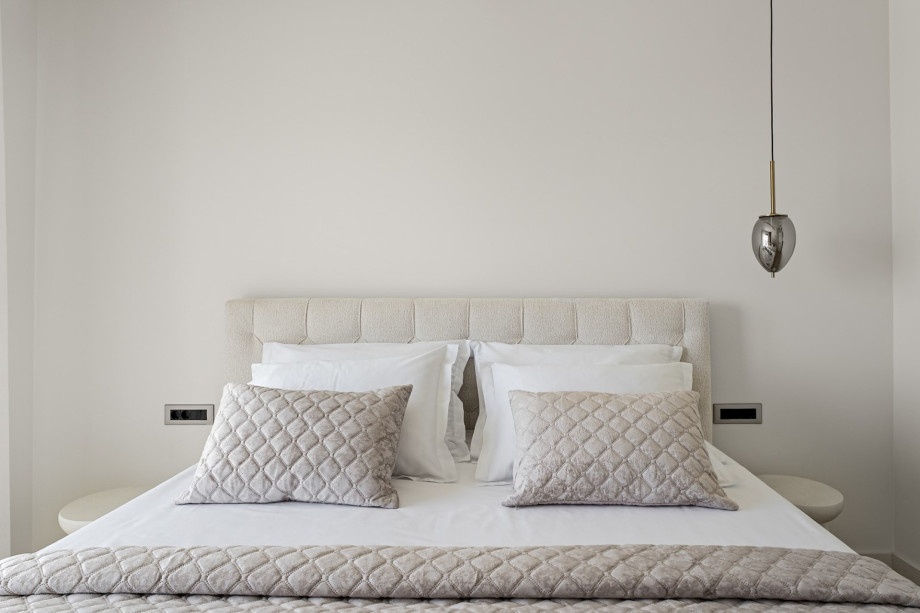 Bedroom No3 also offers TV, A/C, exit to a balcony with sea views and views of town Split