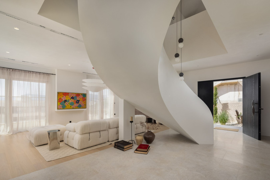Every detail of Villa Neta Lee speaks to impeccable craftsmanship and refined taste, from its unique architectural elements
