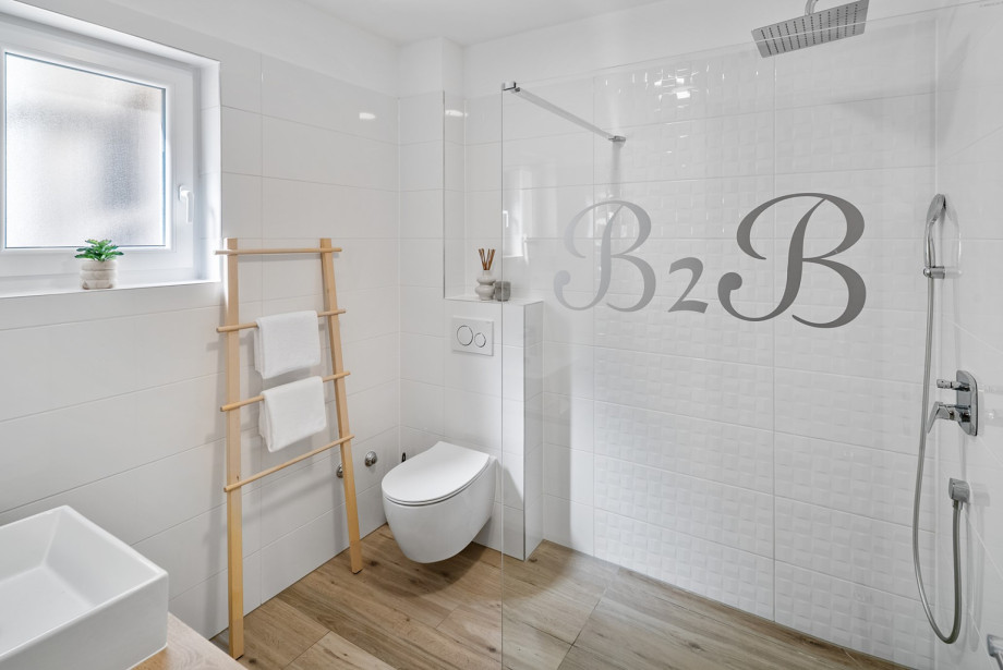 En-suite bathroom