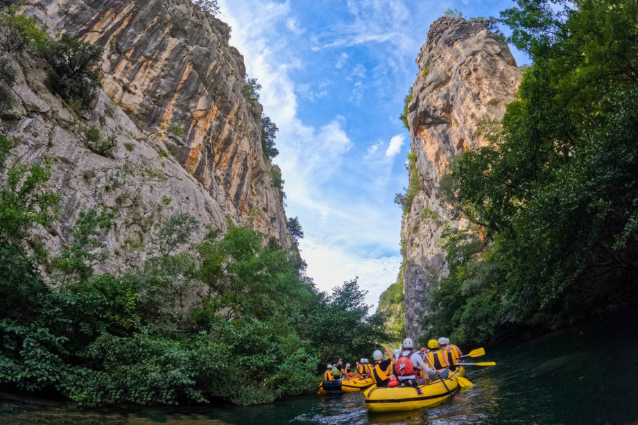 Rafting und Canyoning auf dem Fluss Cetina müssen Sie ausprobieren!