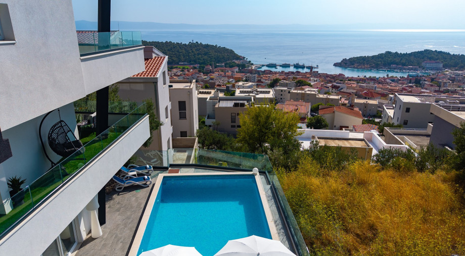 Breathtaking city and sea views from the villa