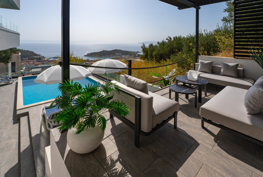 Villa Lea is very well organized and has several relaxing outdoor areas