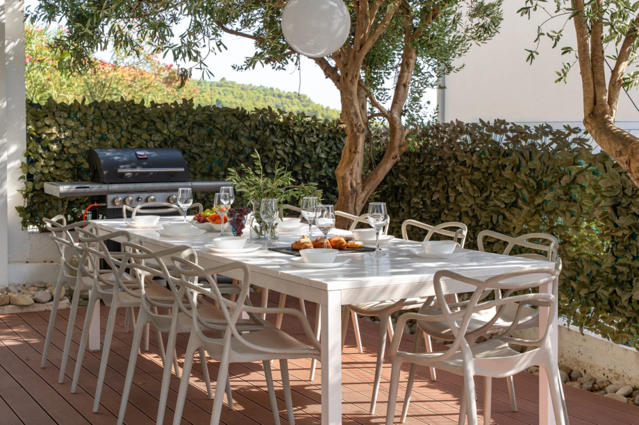 Come and taste the unspoiled and easy way of living in the Dalmatia