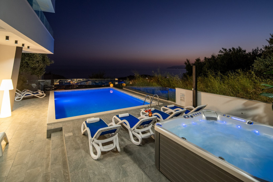 Upon arrival, the owner will provide much useful information about places to visit