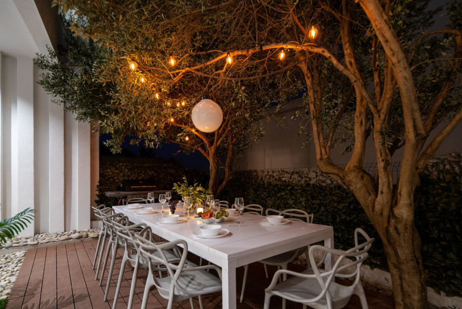 Relax and enjoy a glass of wine on hot summer evenings