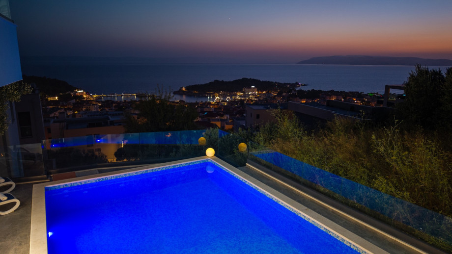 Breathtaking city and sea views from the villa