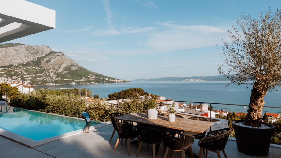 Experience the beauty of the Adriatic from the exceptional setting of Villa Andoris.