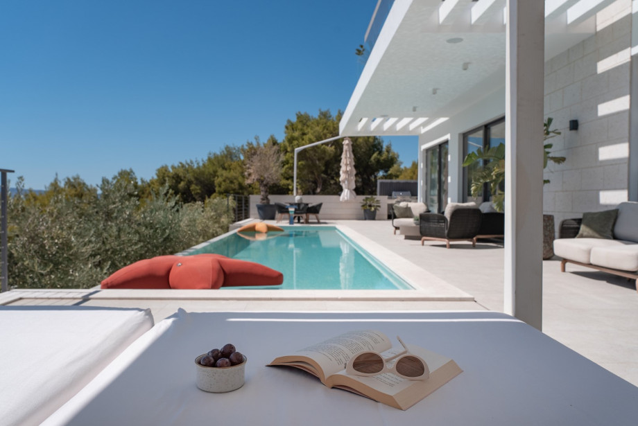 Enjoy the summer sun in this magnificent environment and view